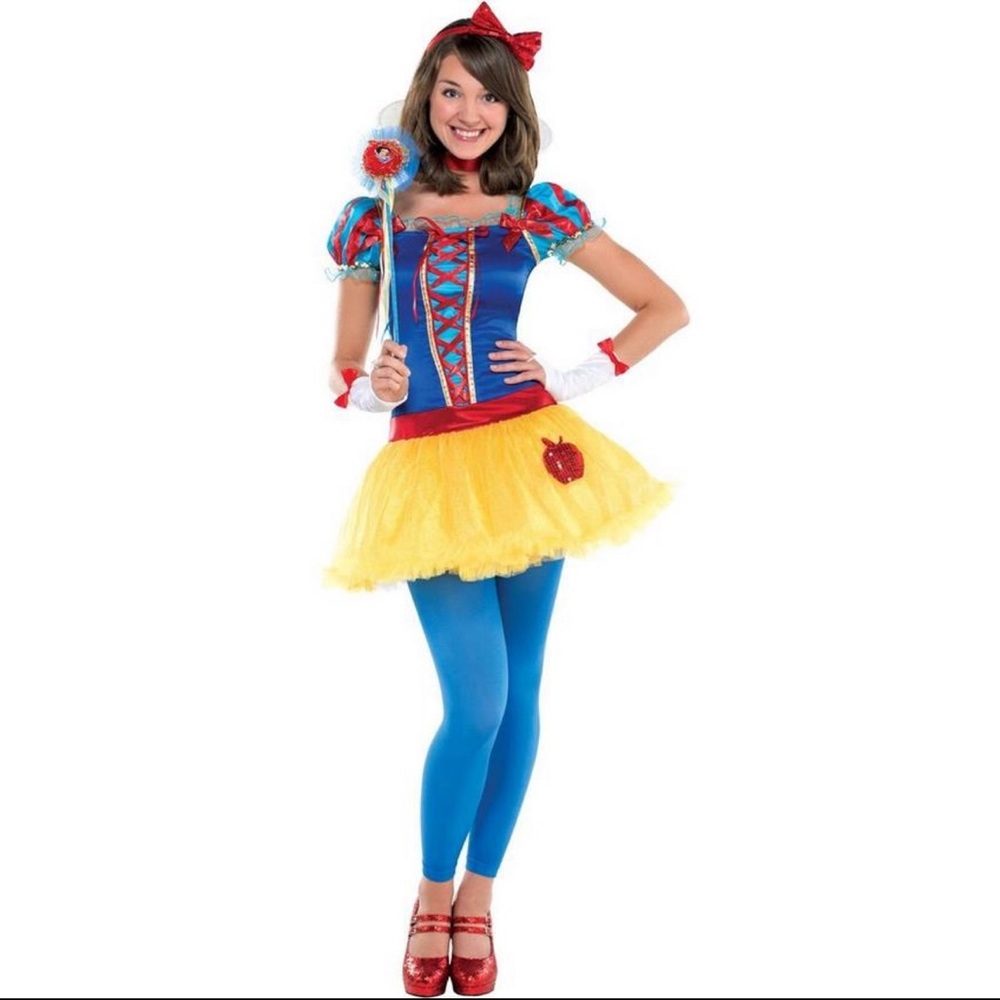 Snow White Halloween Costume